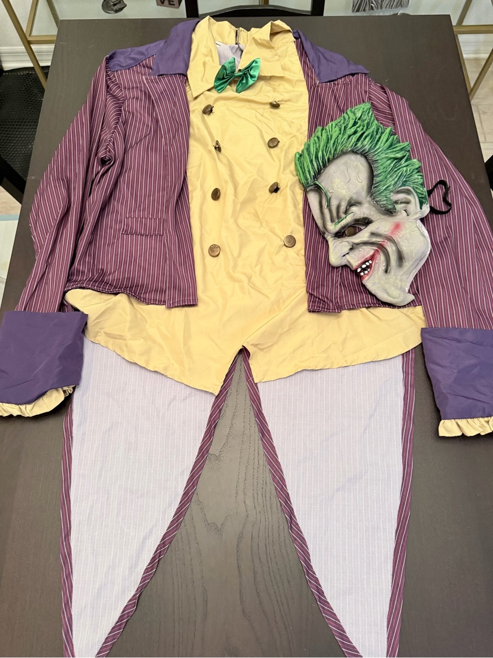 The Joker Halloween Adult Mask+Jacket XL Costume Rubies DC Batman Arkham City